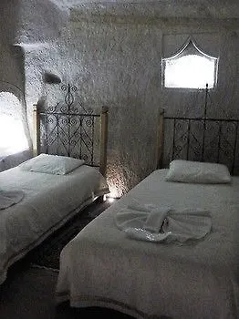 Ξενοδοχείο Angel Cave 2*