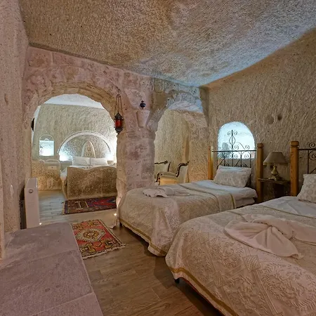 Angel Cave Hotel 2*